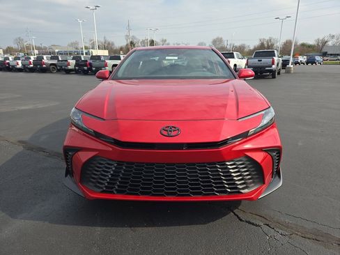 New 2026 Toyota Camry SE FWD image 8