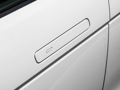 Used 2024 Land Rover Range Rover Evoque S AWD/4WD image 9