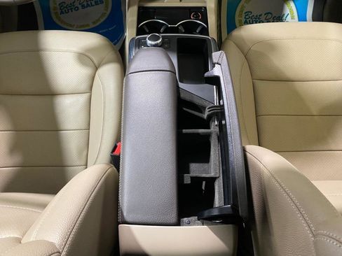 Used 2015 Mercedes-Benz ML 350 4MATIC w/ Premium 1 Package image 15