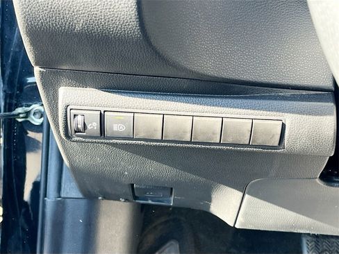 Used 2023 Toyota Corolla LE image 10