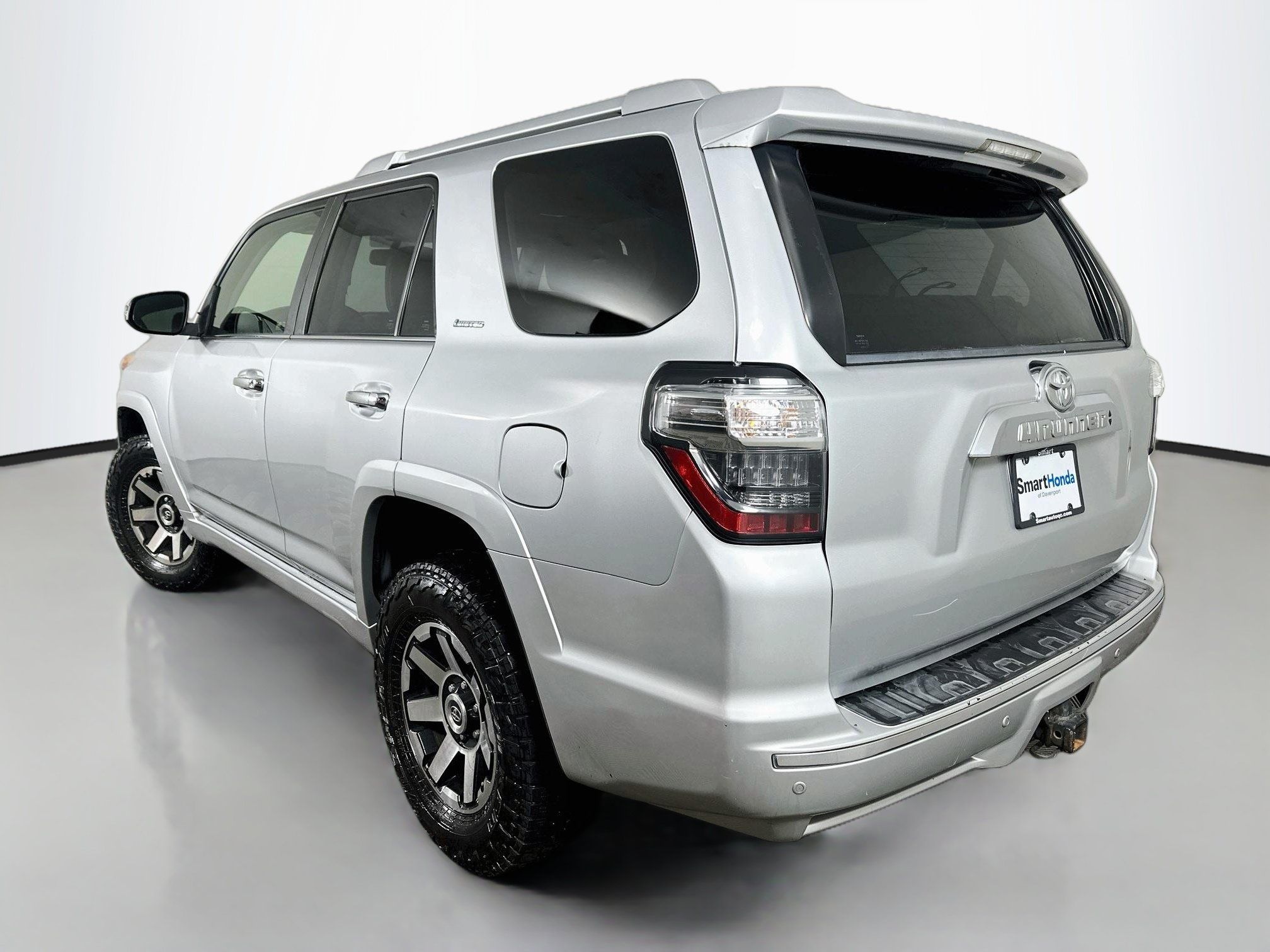Used 2014 Toyota 4Runner Limited AWD/4WD image 5