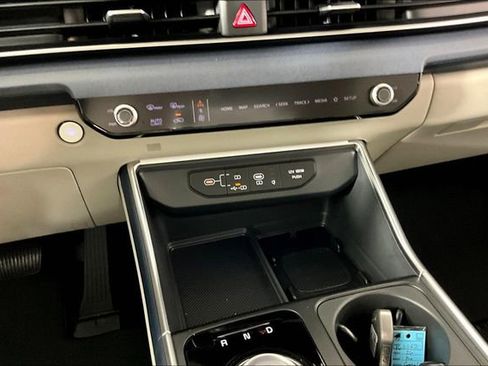 New 2026 Kia Carnival EX image 7