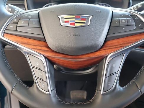 Certified 2025 Cadillac XT5 Premium Luxury image 20