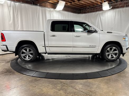 Used 2022 RAM 1500 Limited AWD/4WD image 6