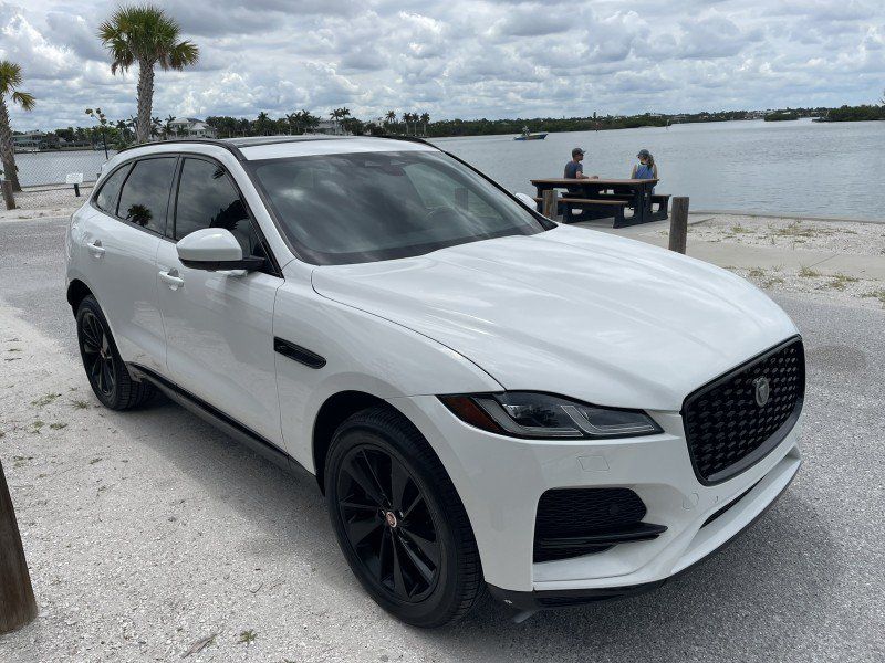 Used 2023 Jaguar F-PACE S AWD/4WD image 41