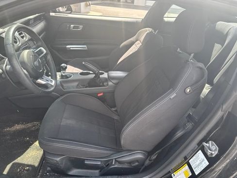 Used 2022 Ford Mustang Coupe RWD image 7