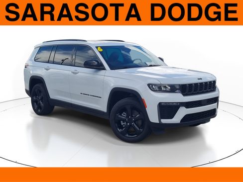 Used 2026 Jeep Grand Cherokee L Limited w/ Limited Altitude Package RWD image 1