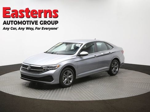 Used 2024 Volkswagen Jetta SE image 54