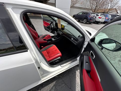 Used 2025 Acura Integra A-Spec FWD image 19