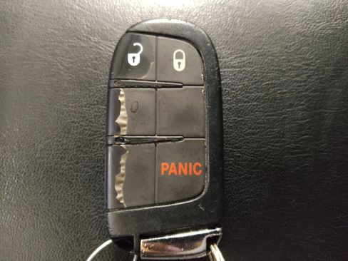 Used 2021 Jeep Compass Latitude FWD image 32