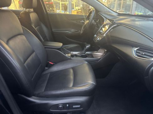 Used 2024 Chevrolet Malibu LT image 25