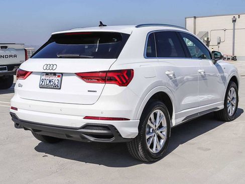 Used 2025 Audi Q3 2.0T Premium w/ Convenience Package image 4