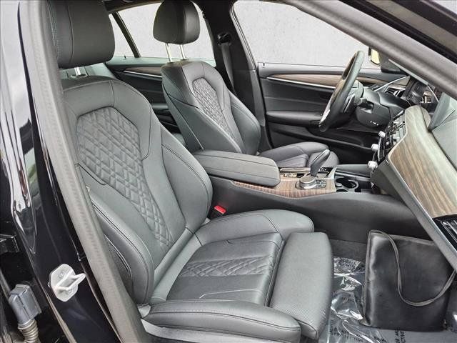 Certified 2023 BMW 530i w/ Premium Package RWD image 21