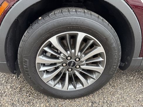 Certified 2023 Lincoln Nautilus AWD image 4