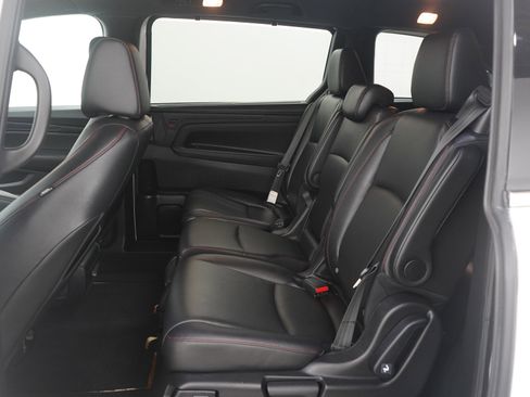 Used 2023 Honda Odyssey Sport image 16