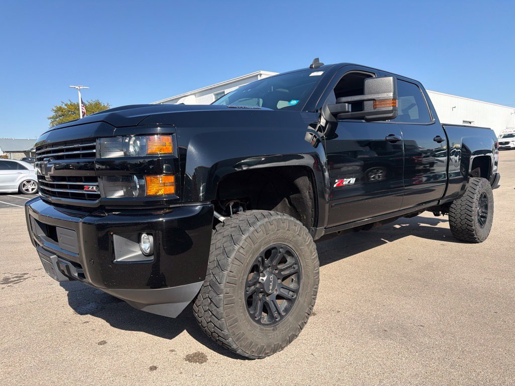Used 2019 Chevrolet Silverado 2500 LTZ w/ Duramax Plus Package AWD/4WD image 7