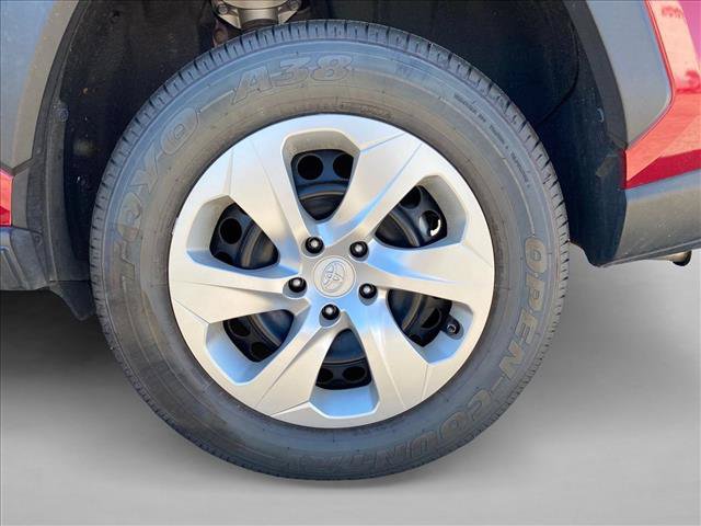 Used 2021 Toyota RAV4 LE w/ Carpet Mat Package (TMS) FWD image 30