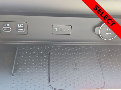 Used 2025 Genesis GV80 2.5T Select image 28