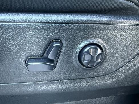 Used 2019 RAM 1500 Big Horn image 33