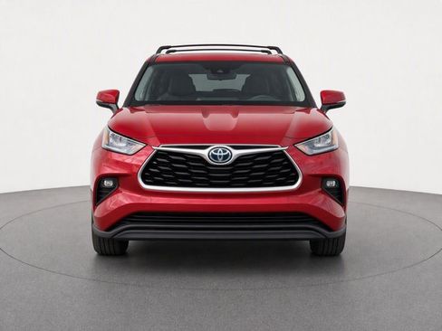 Used 2020 Toyota Highlander XLE AWD/4WD image 23