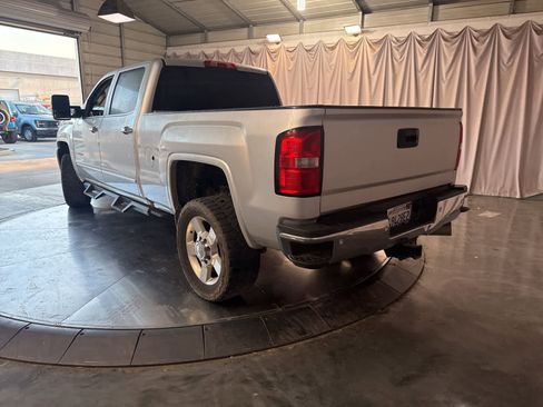 Used 2016 GMC Sierra 2500 SLT w/ Duramax Plus Package image 7