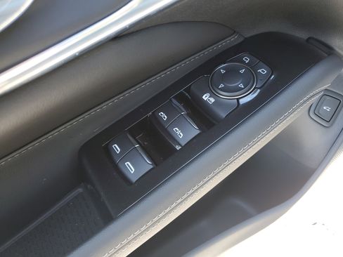 Certified 2025 Cadillac CT4 Premium Luxury image 16