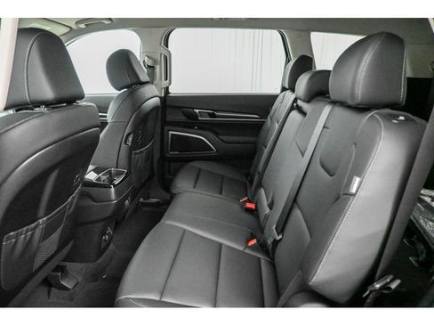 New 2025 Kia Telluride LX image 12