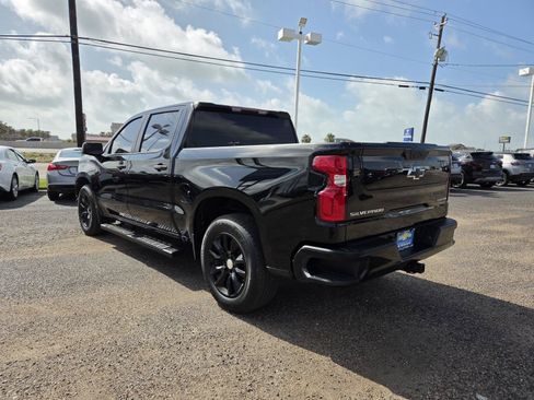 Used 2022 Chevrolet Silverado 1500 Custom w/ Safety Confidence Package RWD image 3