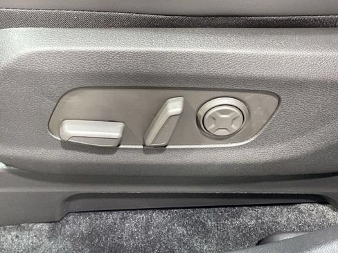 New 2026 Kia Carnival SX w/ SX Dark Edition Package FWD image 13