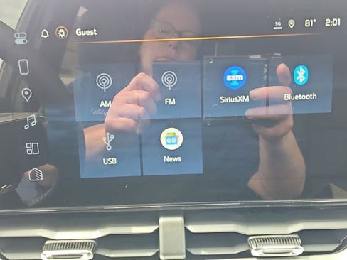 New 2026 Chevrolet Equinox LT w/ Convenience Package II image 14