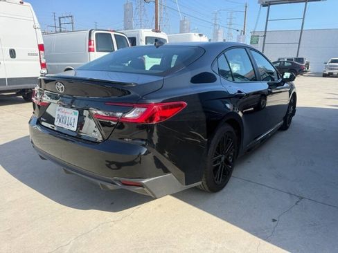 Used 2026 Toyota Camry SE FWD image 6