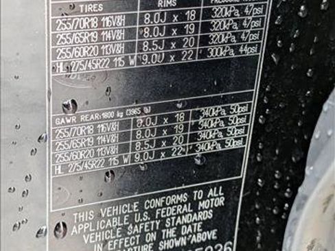 Used 2024 Land Rover Defender 110 S image 22