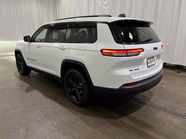 Used 2022 Jeep Grand Cherokee L Laredo AWD/4WD image 7