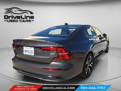 Used 2025 Volvo S60 B5 Core image 2