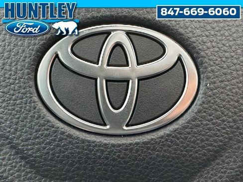 Used 2025 Toyota Tacoma TRD Off-Road w/ TRD Off Road Upgrade Package AWD/4WD image 25