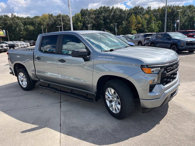 Used 2024 Chevrolet Silverado 1500 Custom RWD image 9