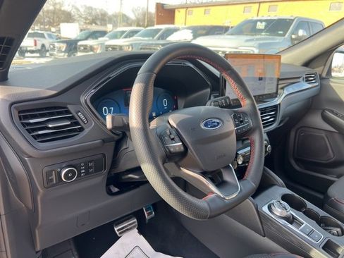 Certified 2023 Ford Escape ST-Line Select w/ Tech Pack #2 image 7