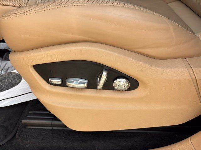 Used 2019 Porsche Cayenne S AWD/4WD image 8