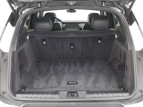 Certified 2025 Land Rover Range Rover Sport SE AWD/4WD image 18