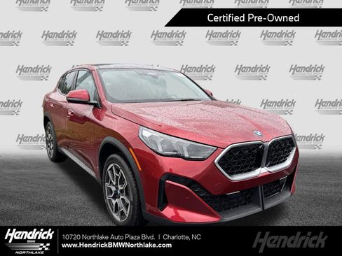 Used 2025 BMW X2 xDrive28i AWD/4WD image 1