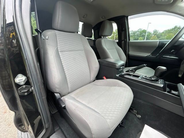 Used 2020 Toyota Tacoma SR w/ SX Package AWD/4WD image 27