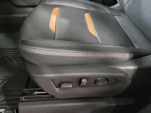 Used 2023 GMC Sierra 1500 AT4 w/ AT4 Premium Package image 14