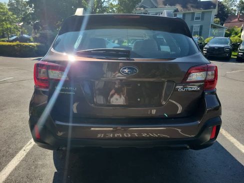 Used 2019 Subaru Outback 2.5i AWD/4WD image 4
