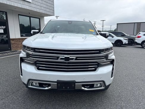 Used 2019 Chevrolet Silverado 1500 High Country w/ Technology Package AWD/4WD image 10