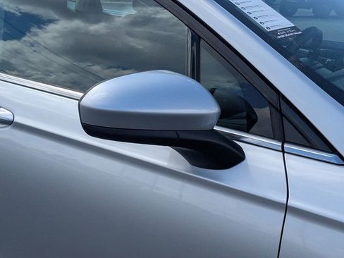 Used 2019 Ford Fusion SE image 11