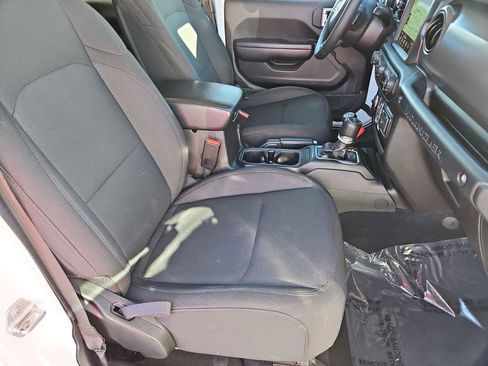 Used 2023 Jeep Wrangler Unlimited w/ 8.4" Radio Group image 20