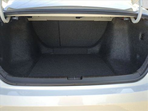 Used 2021 Honda Accord Hybrid image 6