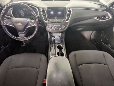 Used 2020 Chevrolet Malibu RS image 26