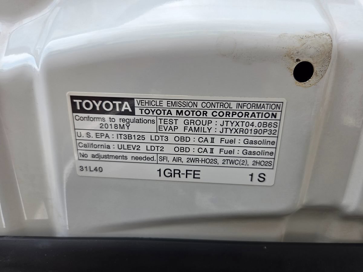 Used 2018 Toyota 4Runner SR5 AWD/4WD image 64