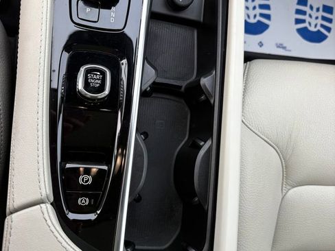 Used 2023 Volvo XC90 B6 Plus w/ Protection Package Premier image 36